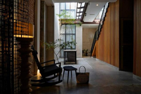 Quint Residence, Georgetown - Rustic Heritage Guesthouse by ALV
